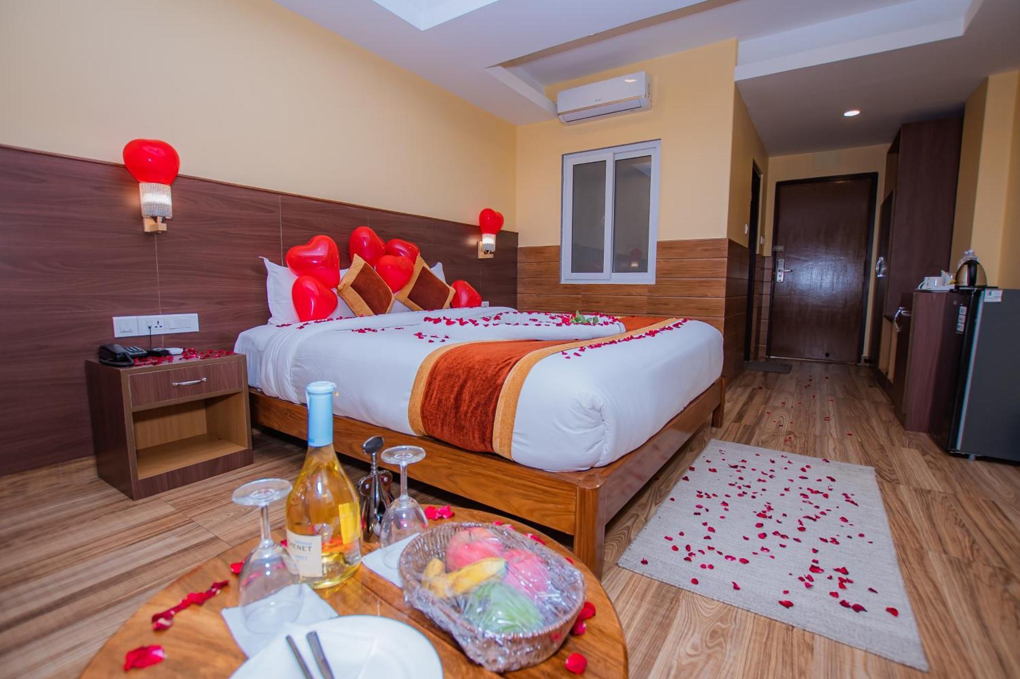 Hotel Hidden Kingdom Покхара Экстерьер фото